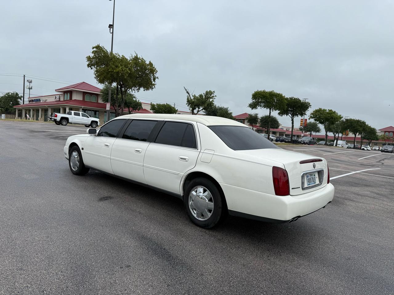 Cadillac Krystal Koach Base FWD 2001