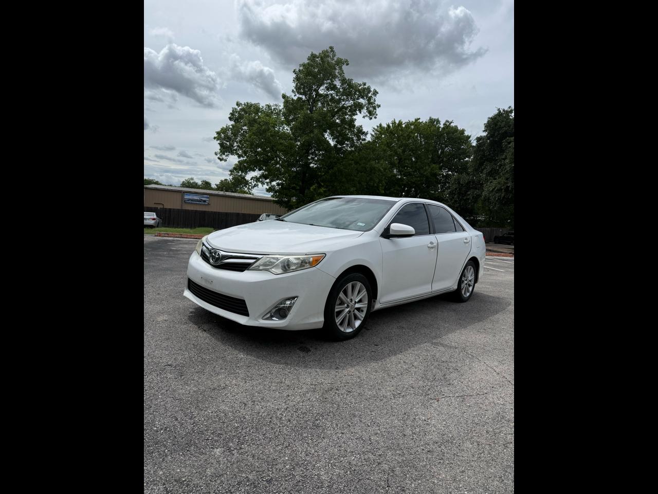 Toyota Camry XLE 4D Sedan 2012