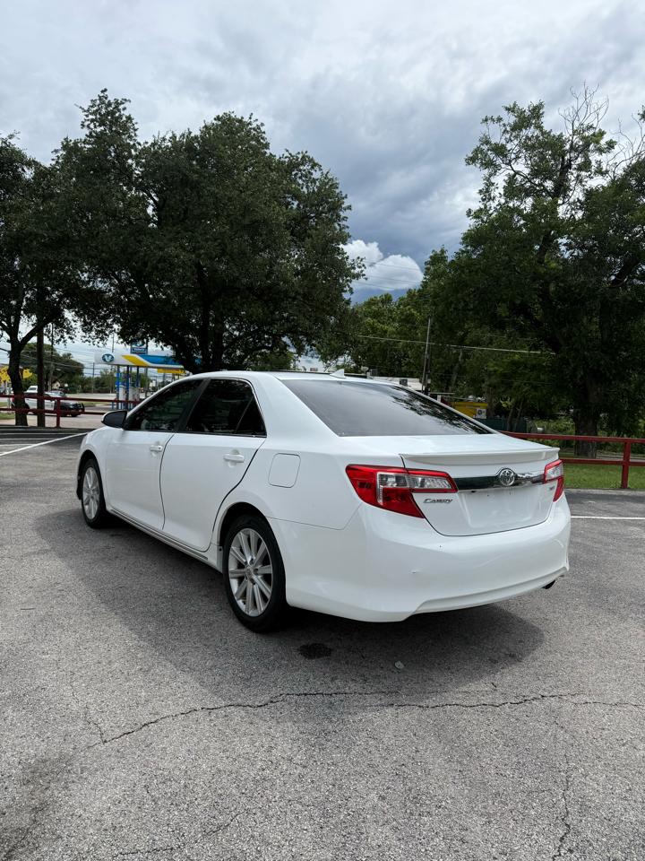 Toyota Camry XLE 4D Sedan 2012