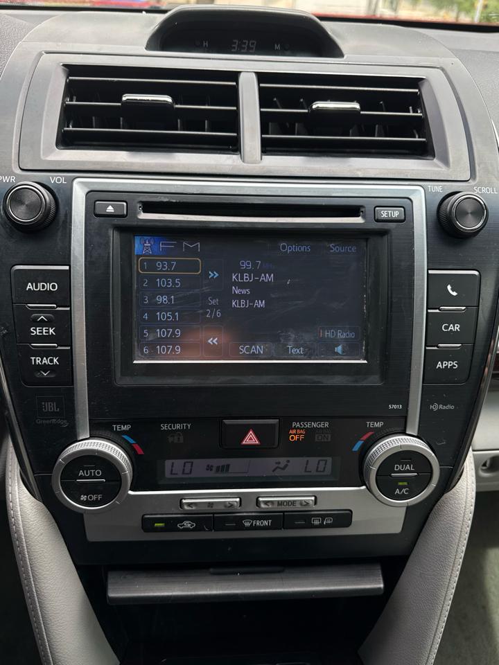 Toyota Camry XLE 4D Sedan 2012