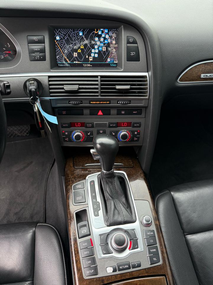 Audi A6 3.2 with Tiptronic 2006
