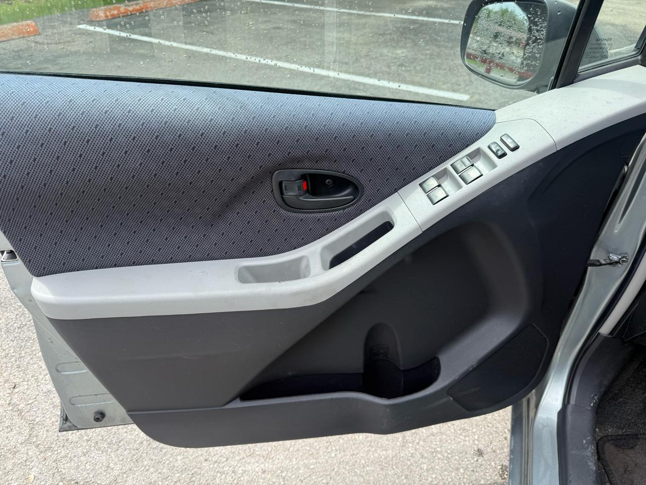 Toyota Yaris Liftback S 5-Door AT 2009