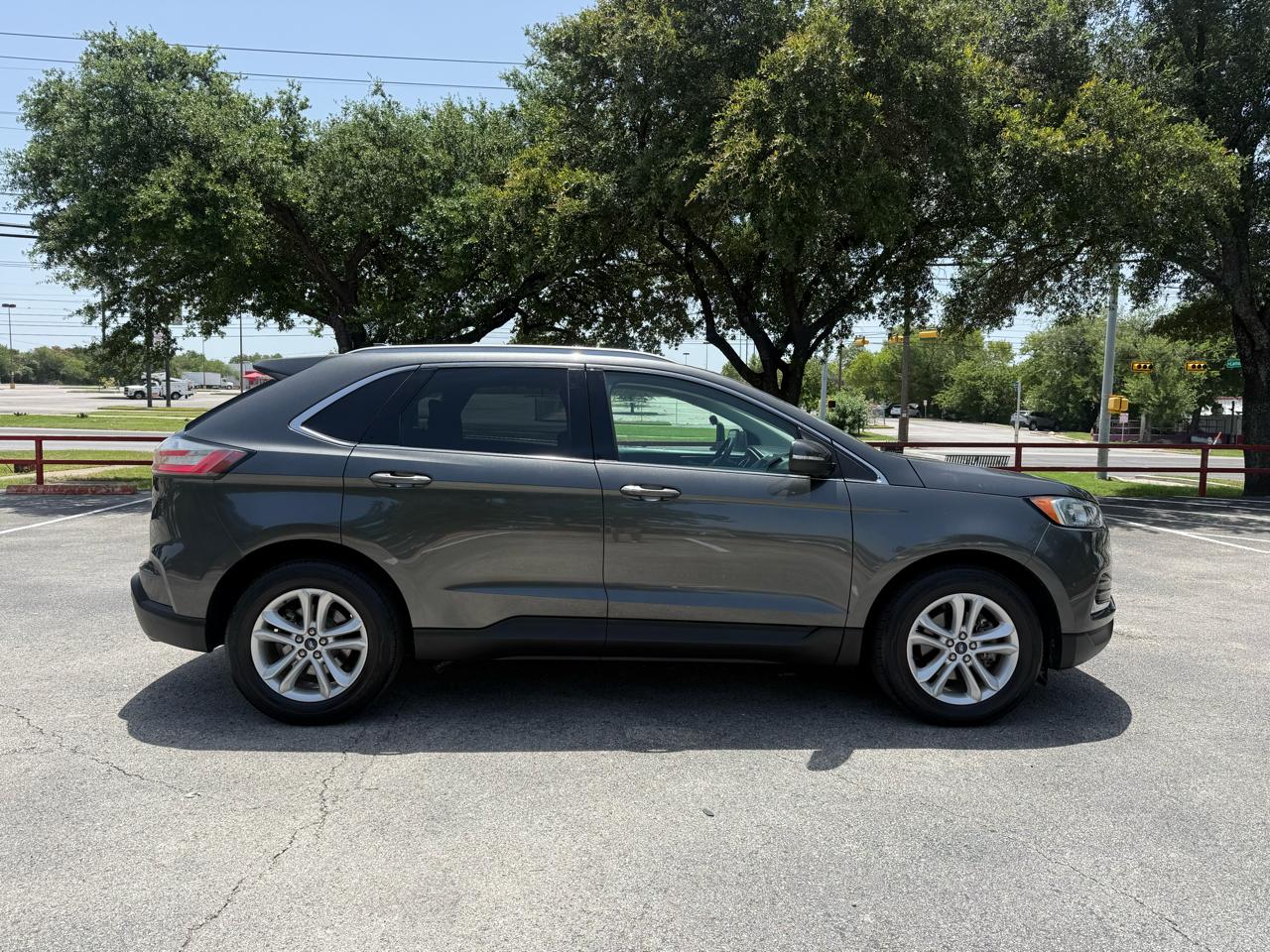 Ford Edge SEL FWD 2019