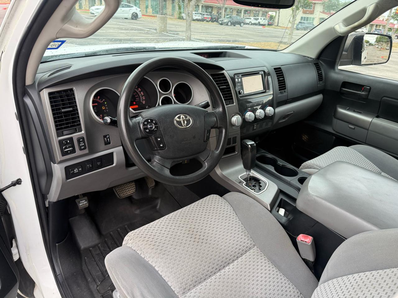 Toyota Tundra 5.7L V8 4WD 2012