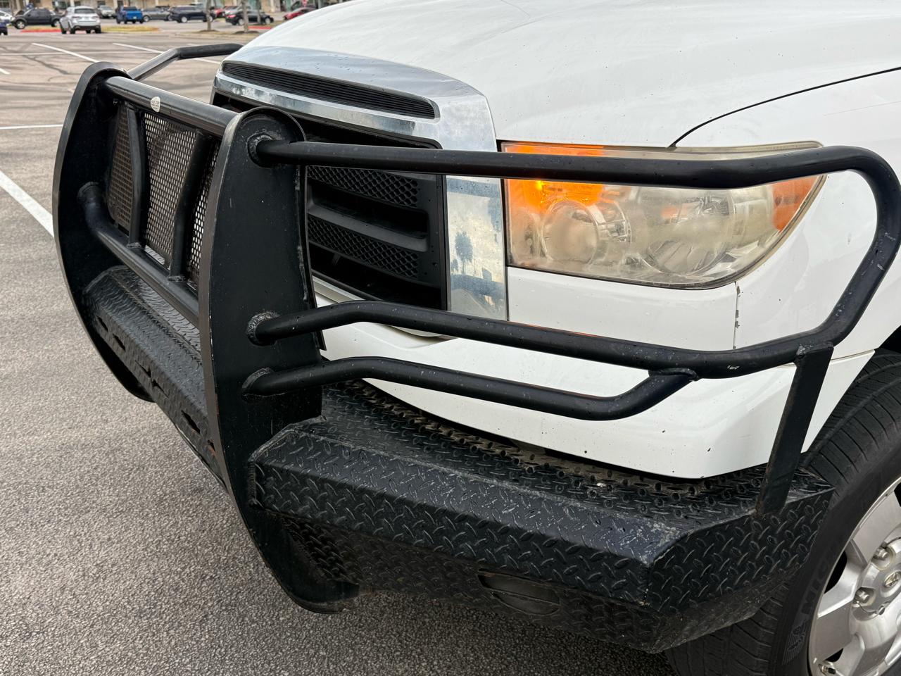 Toyota Tundra 5.7L V8 4WD 2012