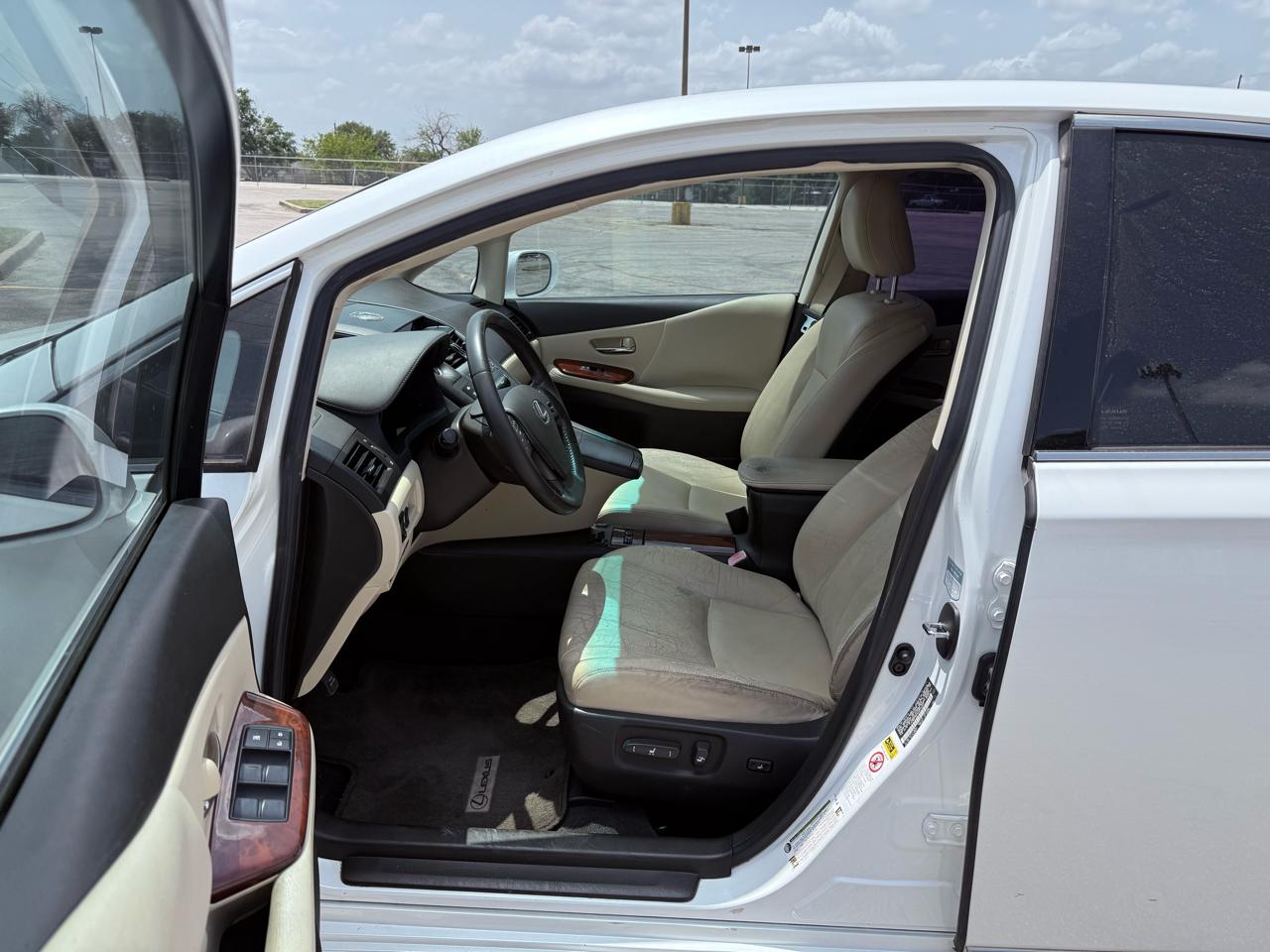 Lexus HS 250h Sedan 2010