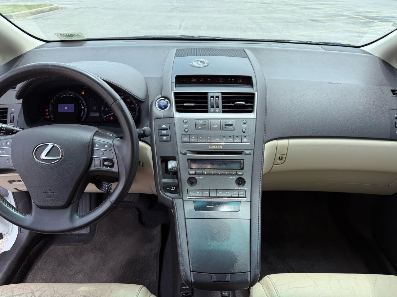 Lexus HS 250h Sedan 2010
