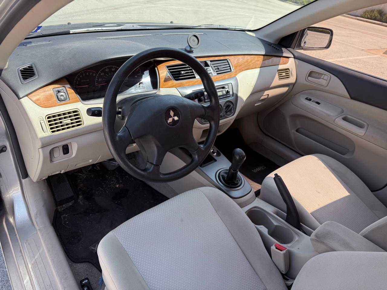 Mitsubishi Lancer ES 2006