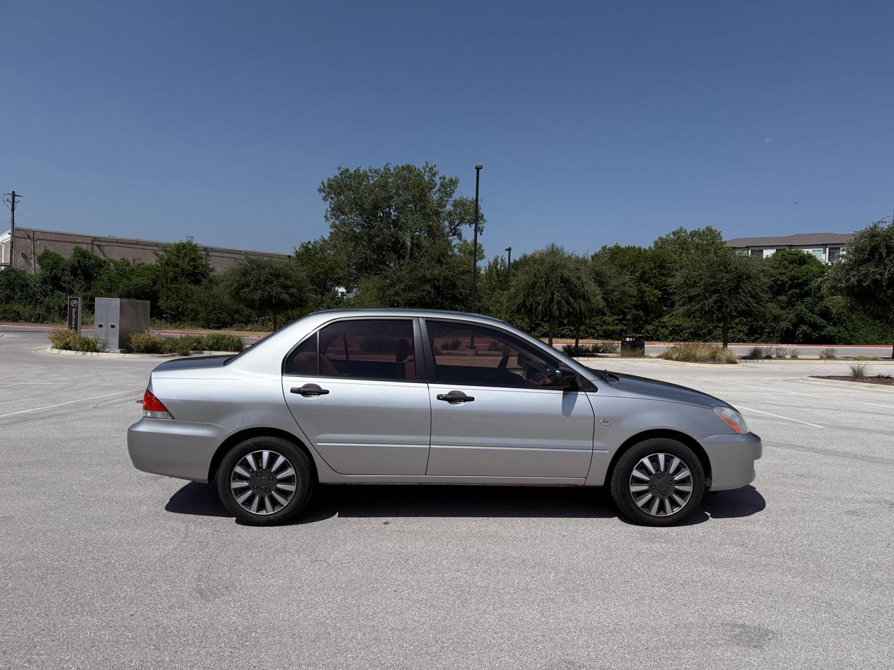 Mitsubishi Lancer ES 2006