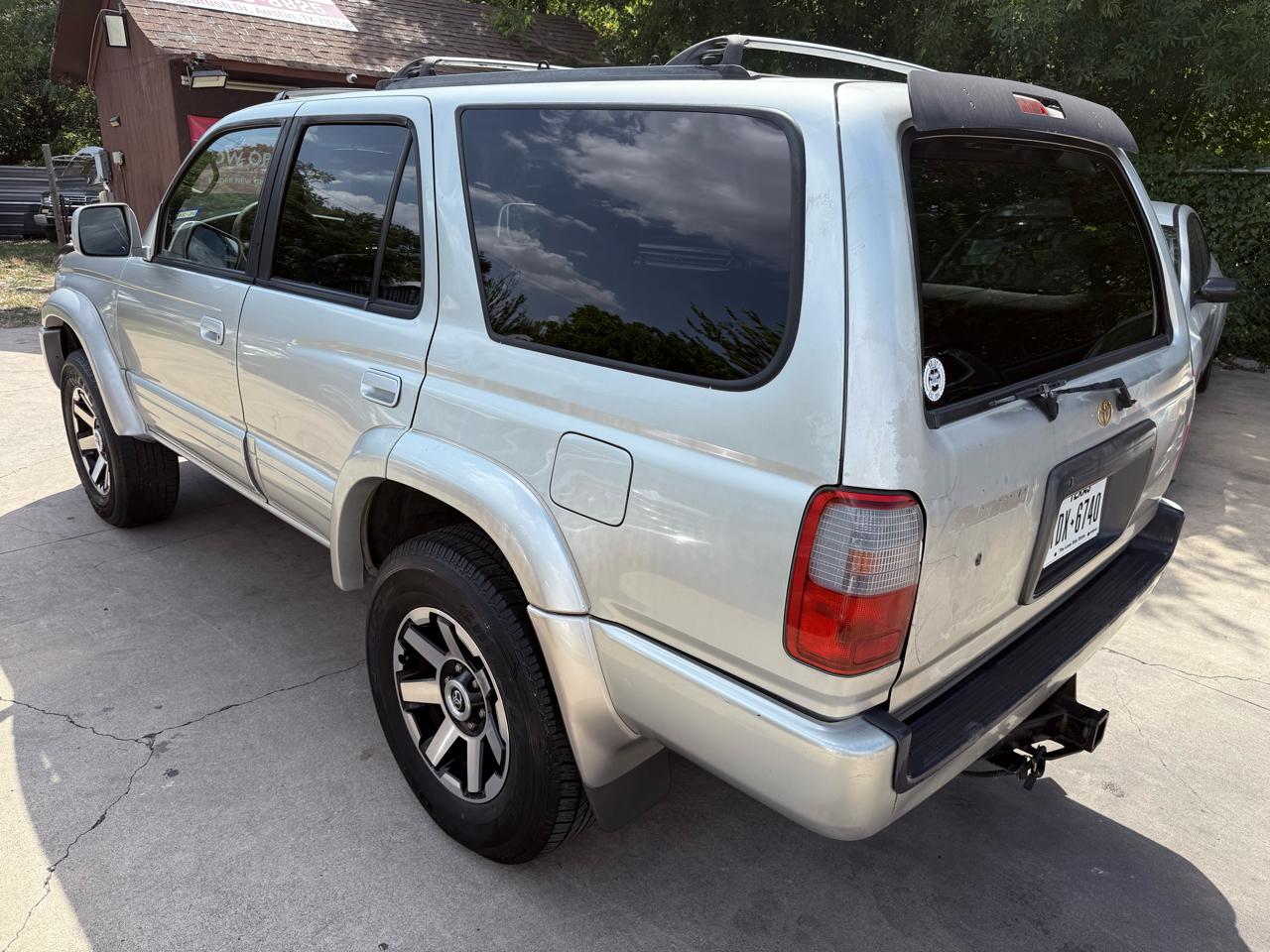 Toyota 4Runner Limited 4WD 1999