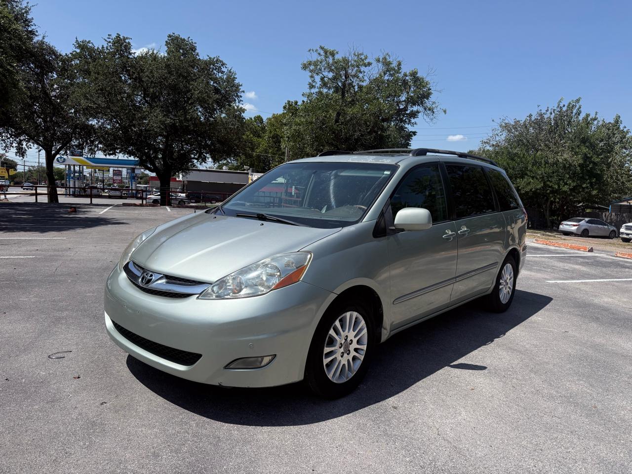 Toyota Sienna XLE Limited FWD 2008