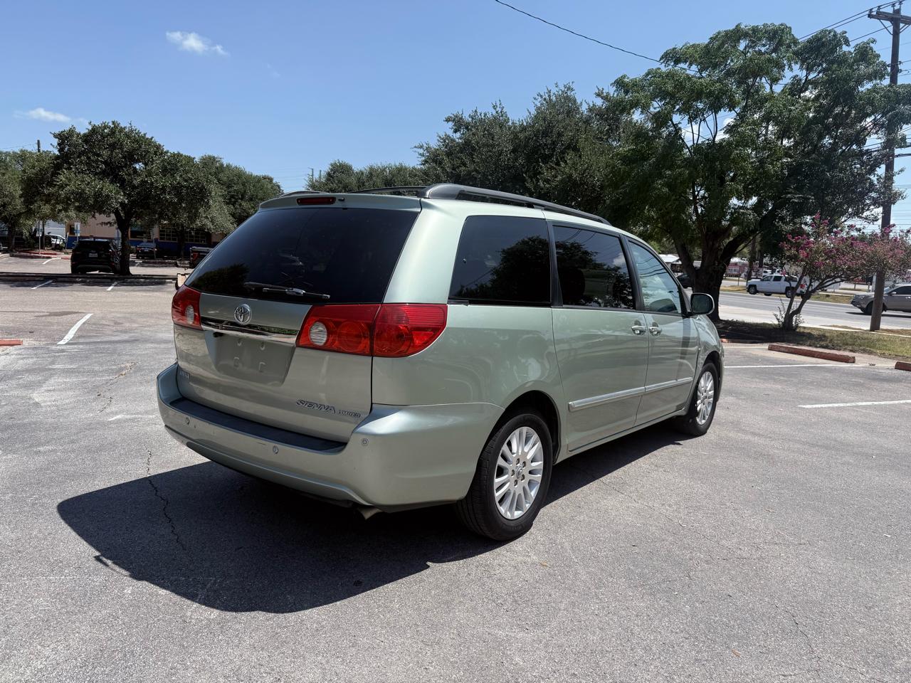 Toyota Sienna XLE Limited FWD 2008