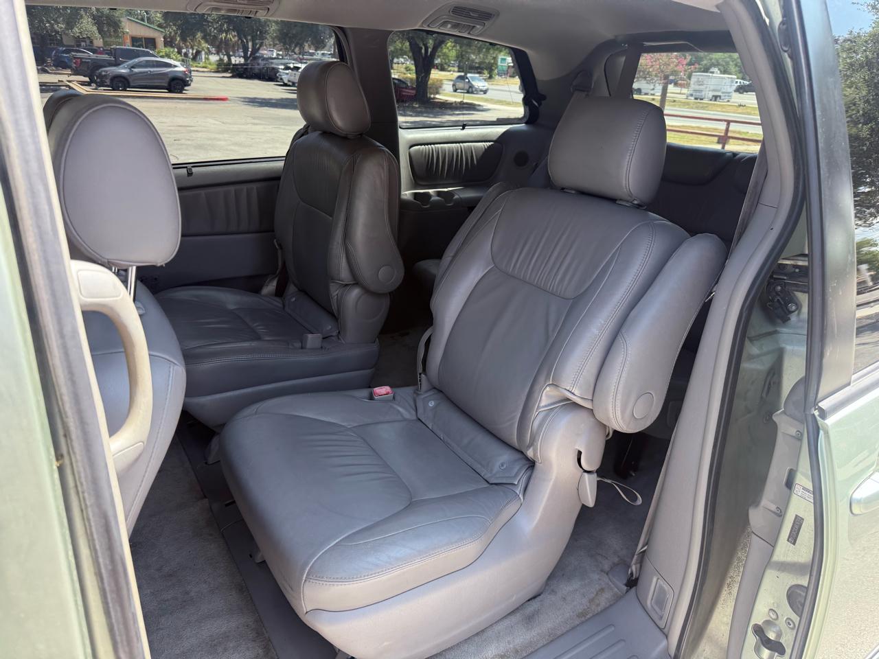 Toyota Sienna XLE Limited FWD 2008