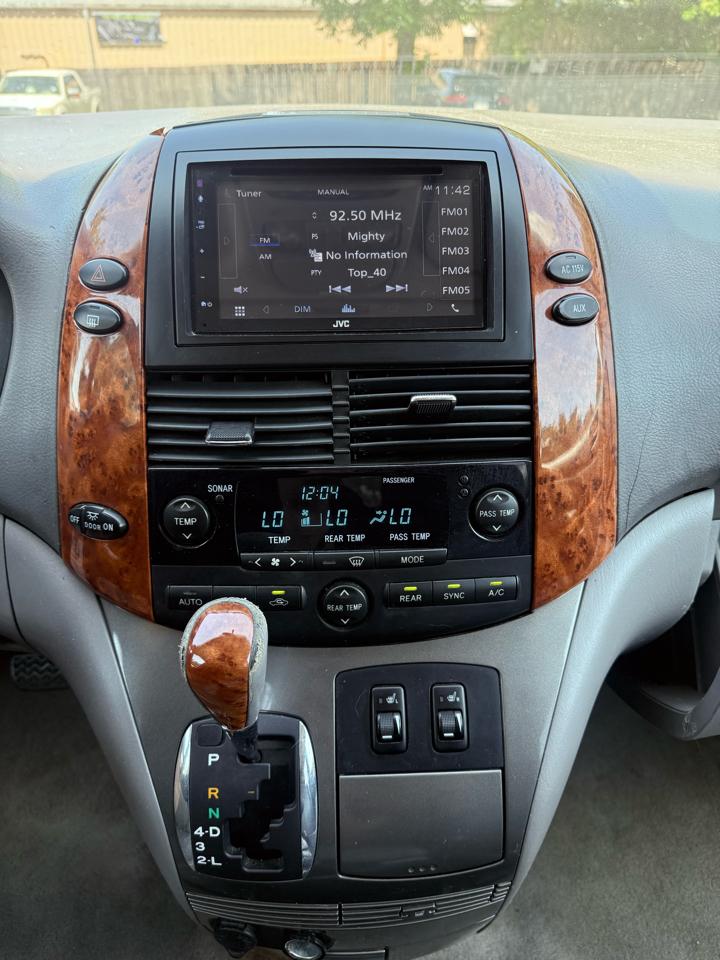 Toyota Sienna XLE Limited FWD 2008