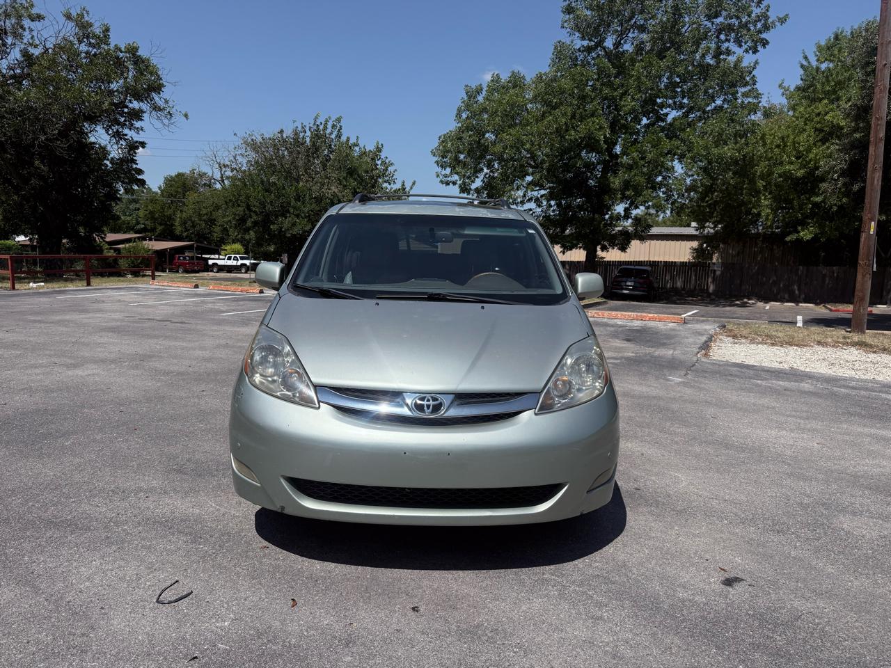 Toyota Sienna XLE Limited FWD 2008