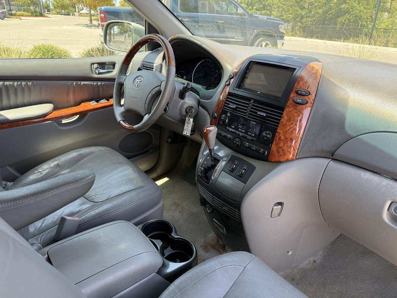 Toyota Sienna XLE Limited FWD 2008