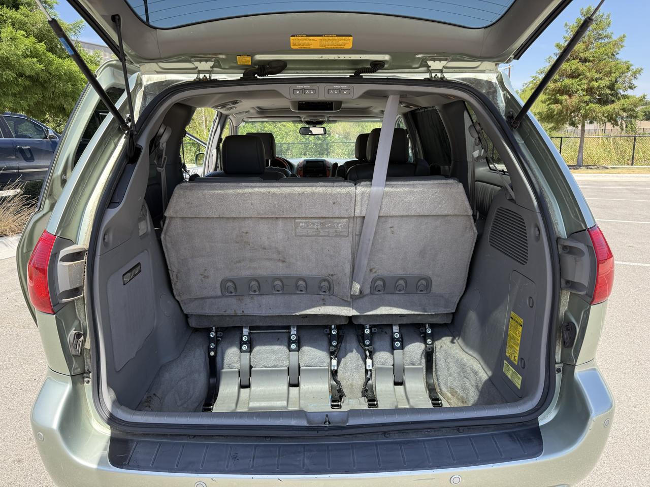 Toyota Sienna XLE Limited FWD 2008