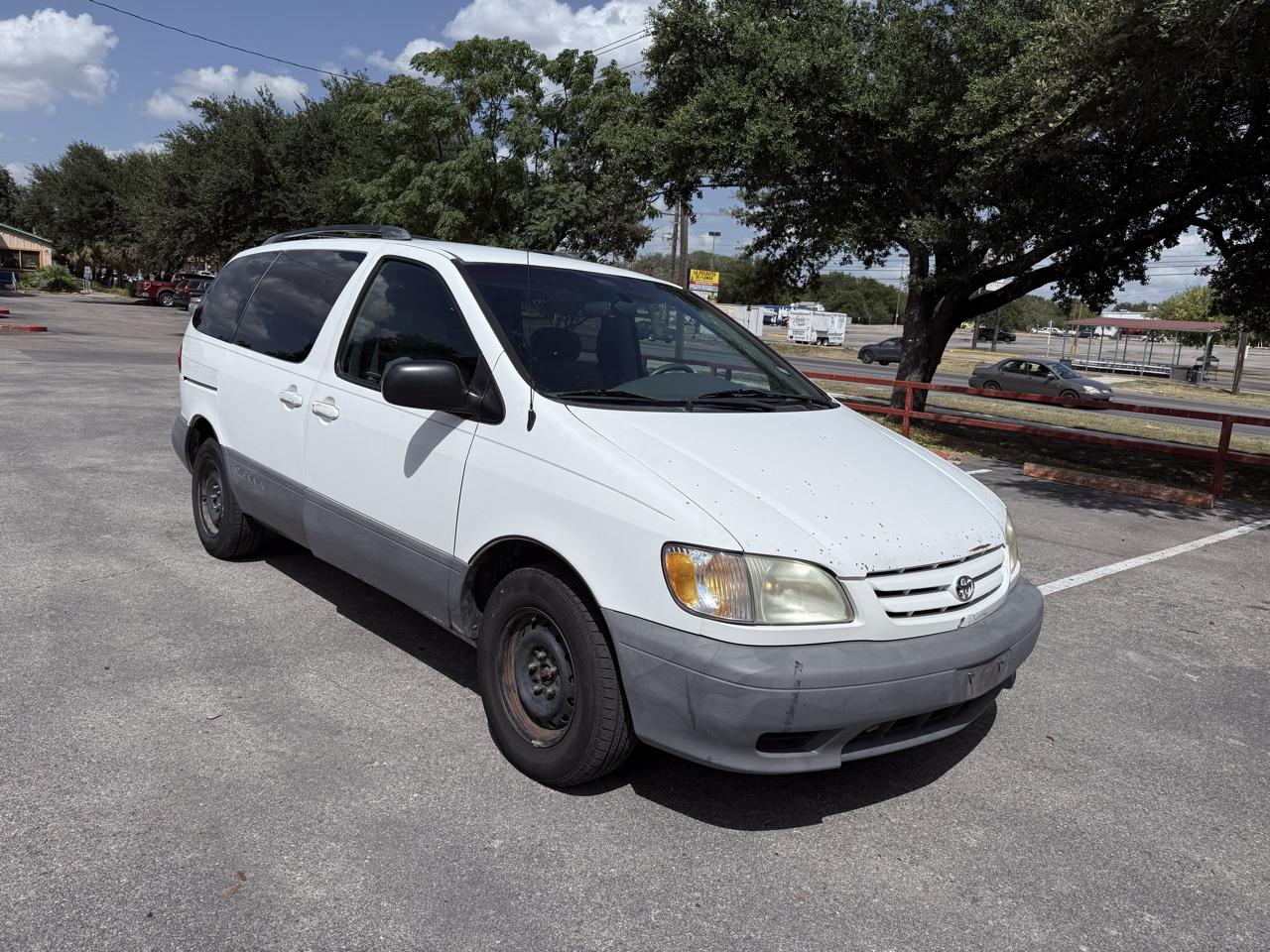 2002 Toyota Sienna CE