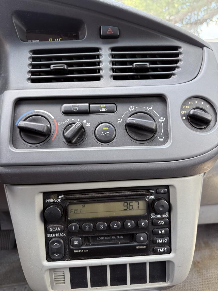 Toyota Sienna CE 2002