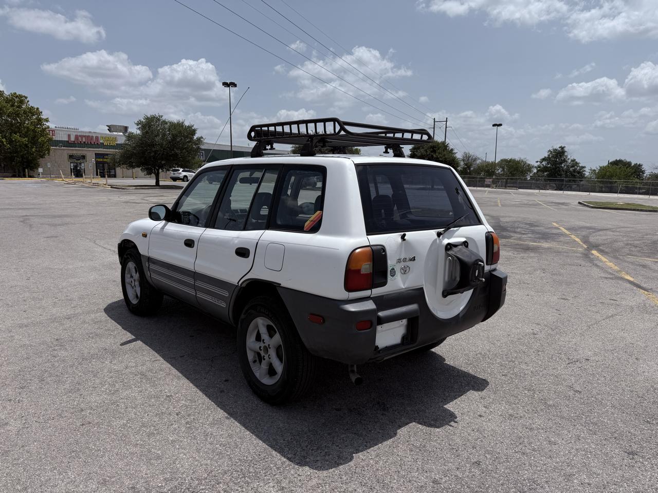 Toyota RAV4 4-Door 2WD 1997