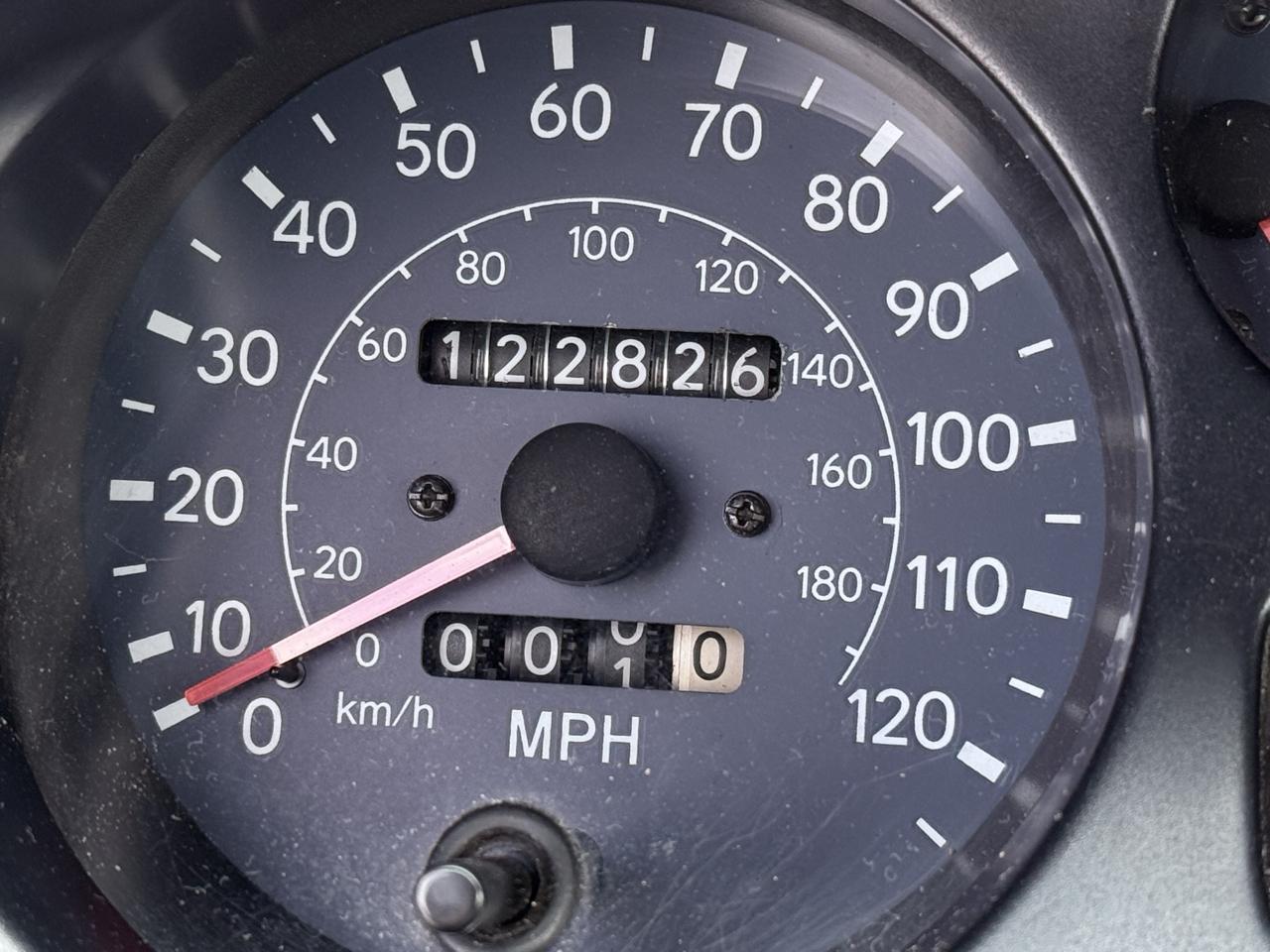 Toyota RAV4 4-Door 2WD 1997
