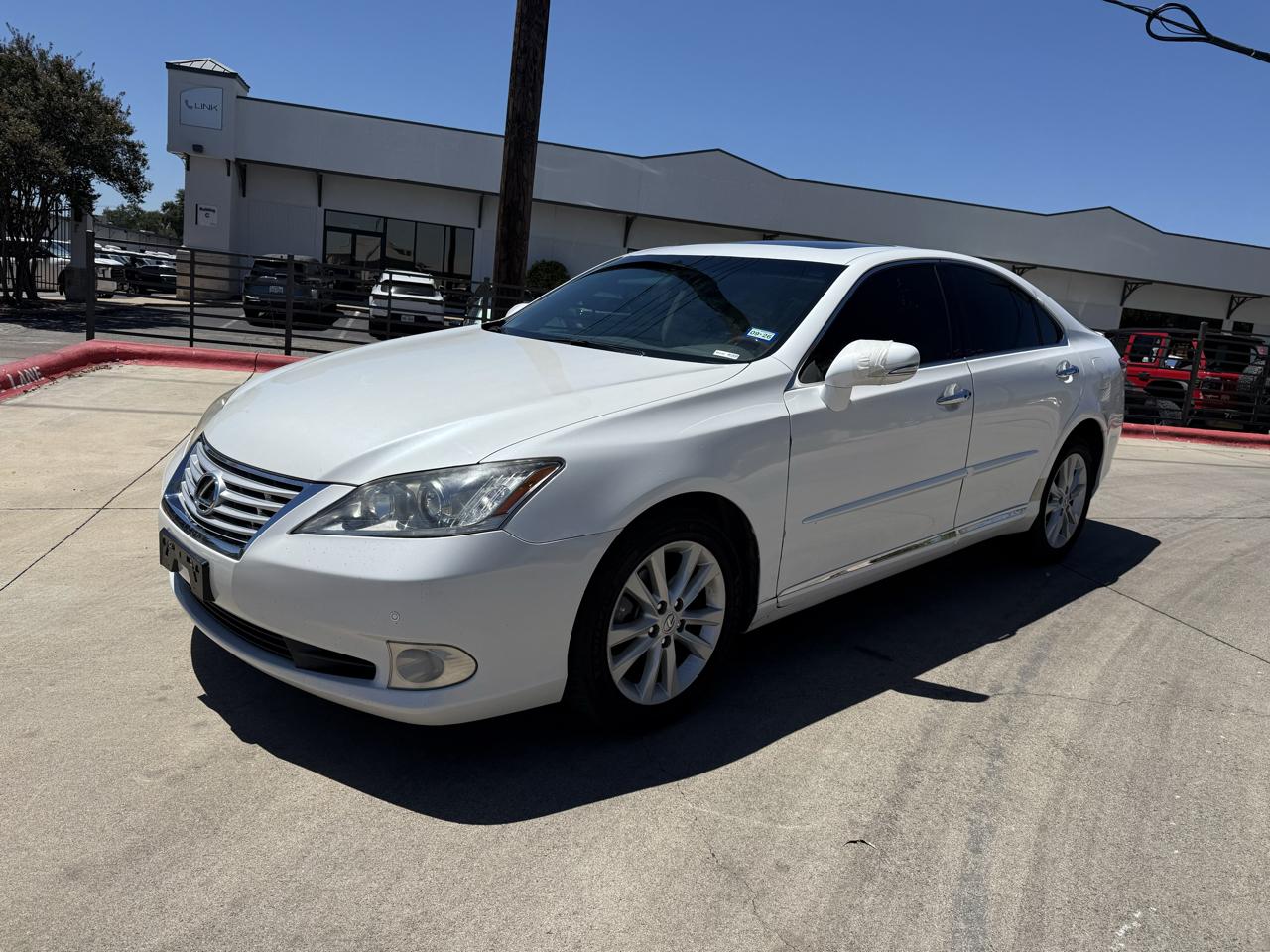 Lexus ES 350 Sedan 2011