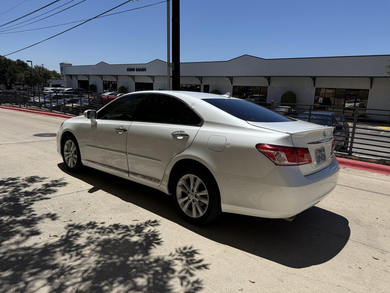 Lexus ES 350 Sedan 2011