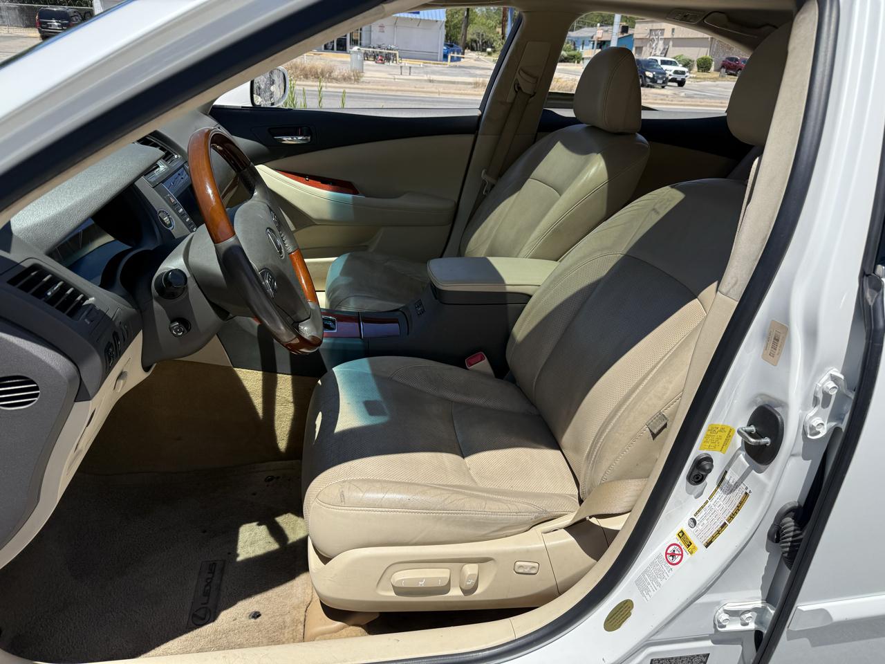 Lexus ES 350 Sedan 2011