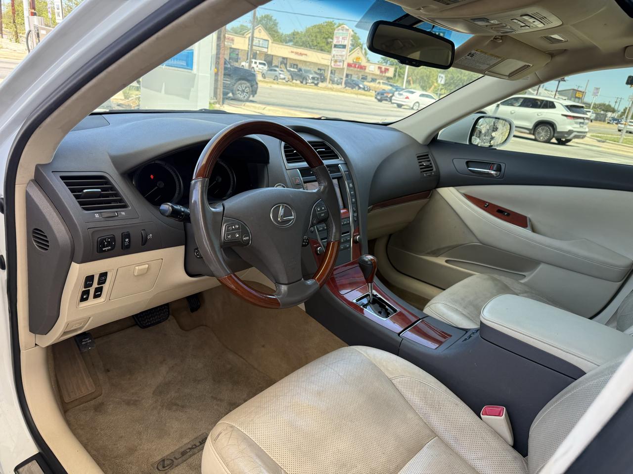 Lexus ES 350 Sedan 2011