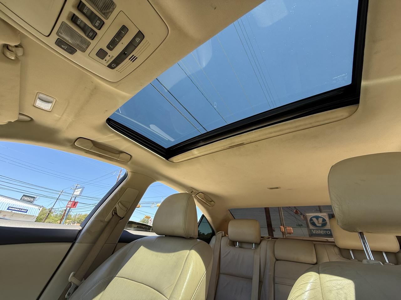 Lexus ES 350 Sedan 2011