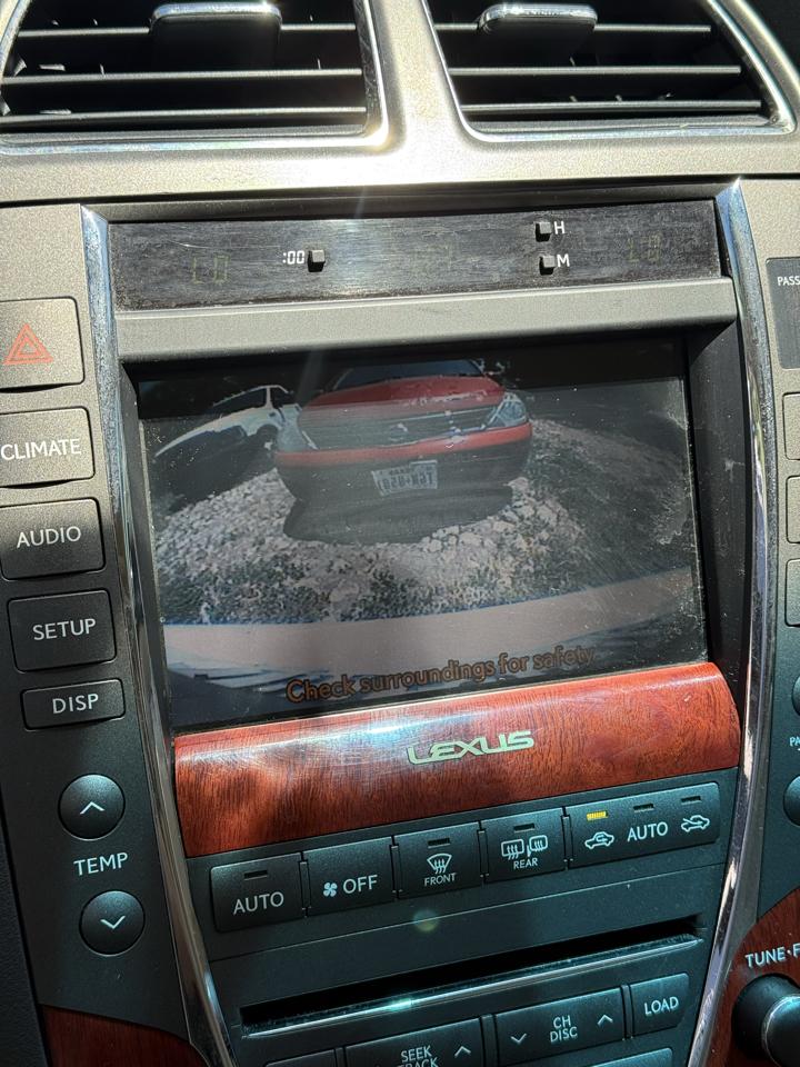 Lexus ES 350 Sedan 2011