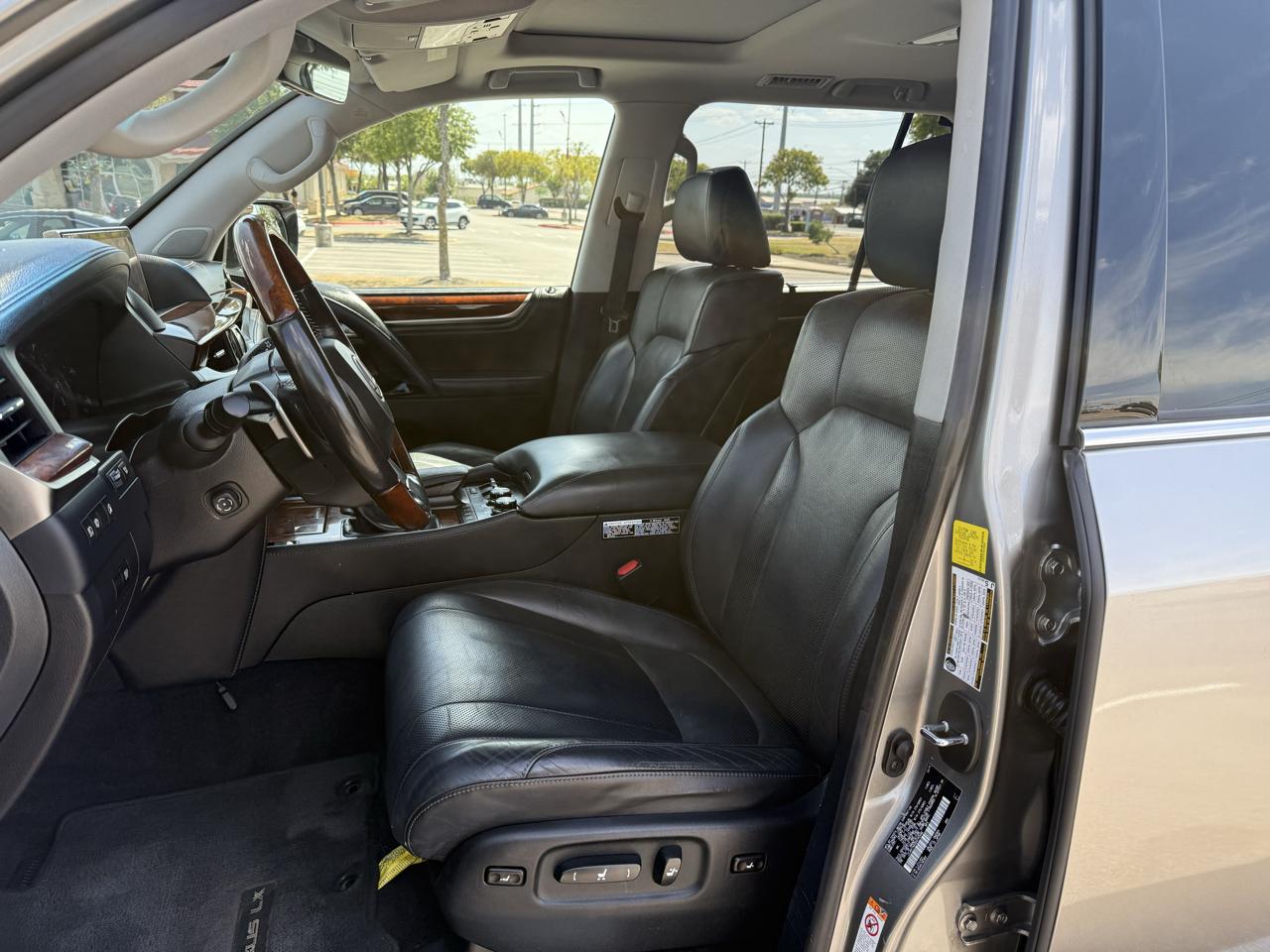 Lexus LX 570 Sport Utility 2016