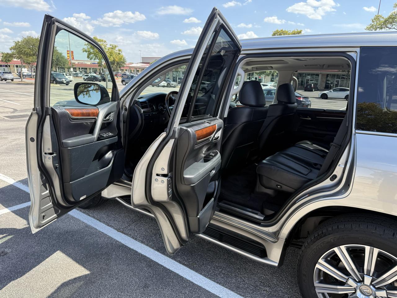 Lexus LX 570 Sport Utility 2016