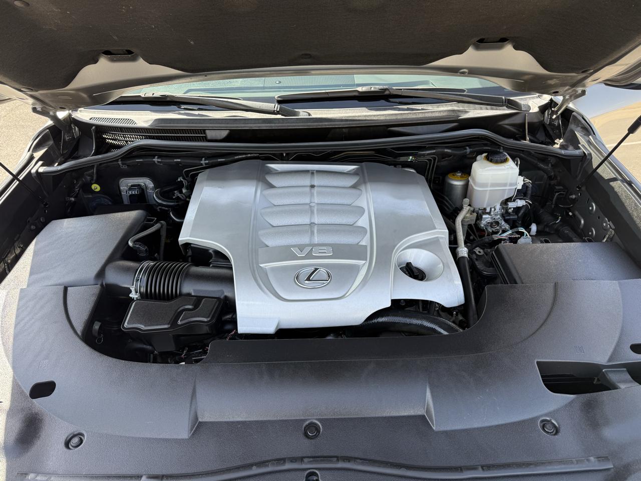 Lexus LX 570 Sport Utility 2016