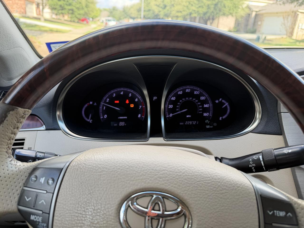 Toyota Avalon Base 2011