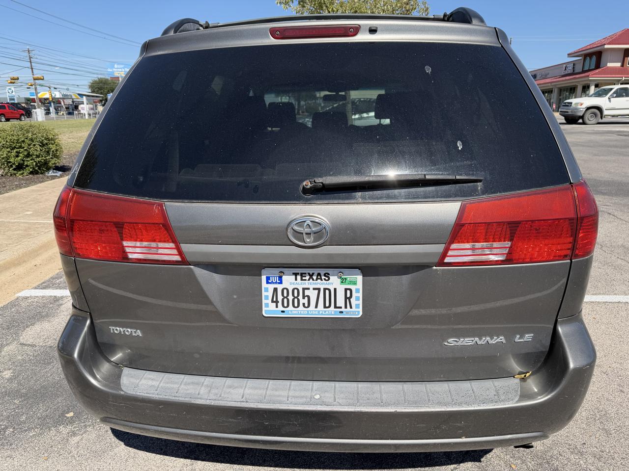 2004 Toyota Sienna LE