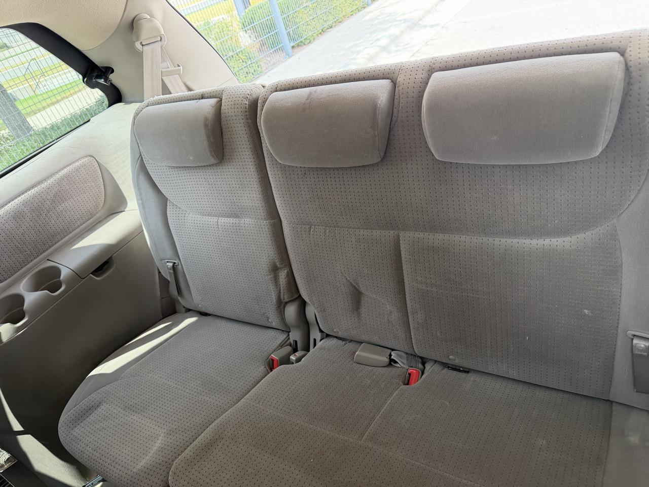 Toyota Sienna CE FWD 7-Passenger 2009