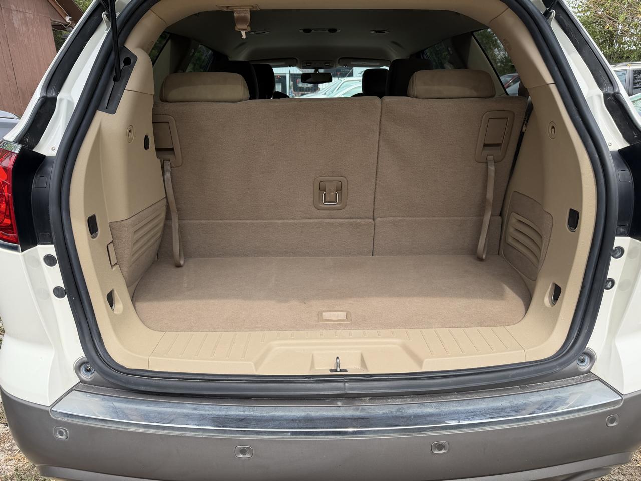 Buick Enclave CX FWD 2011