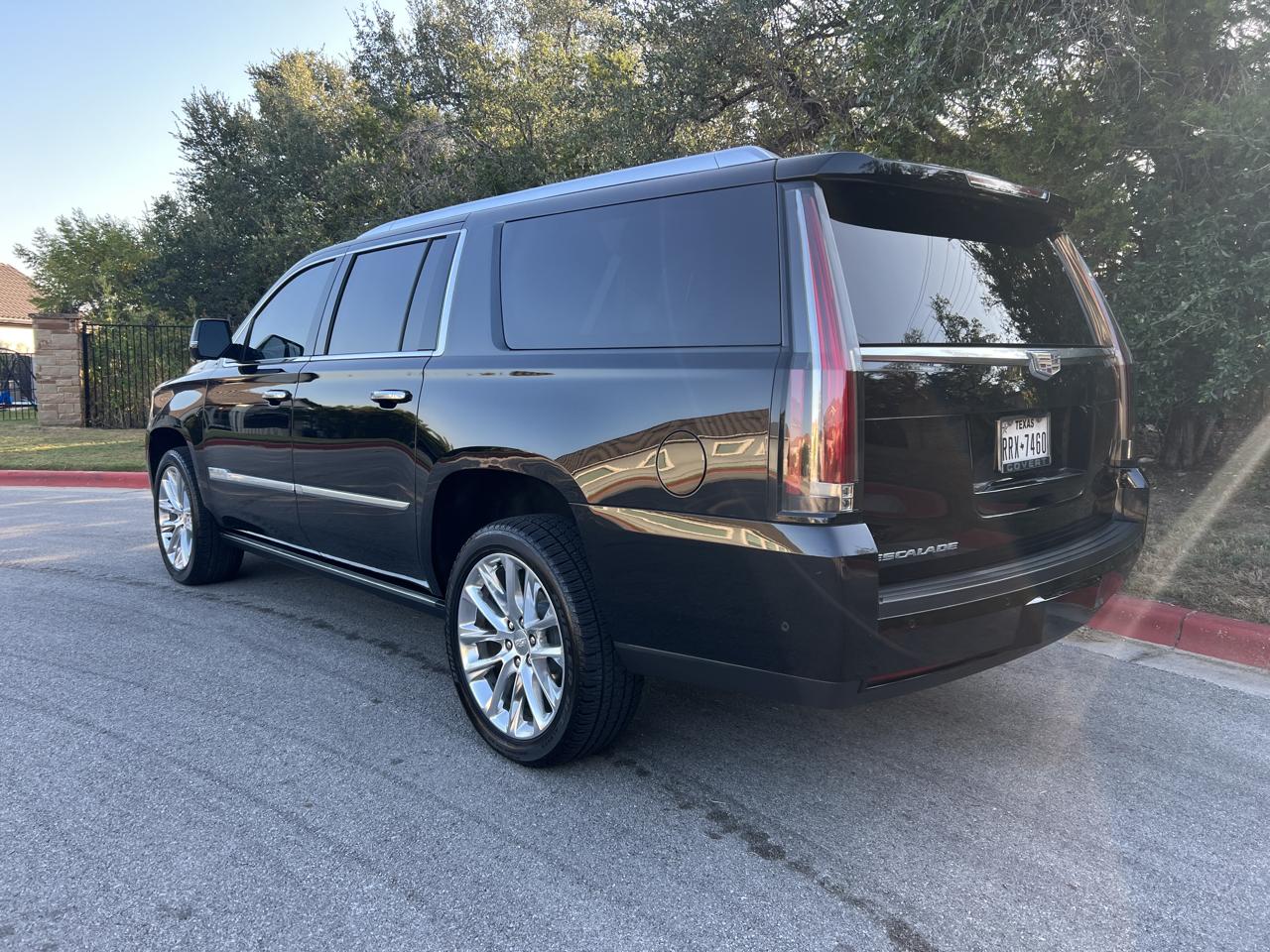 Cadillac Escalade ESV 2WD Premium 2020