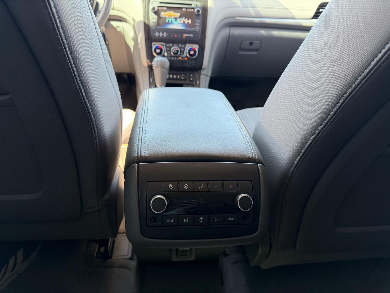 Chevrolet Traverse 2LT FWD 2014