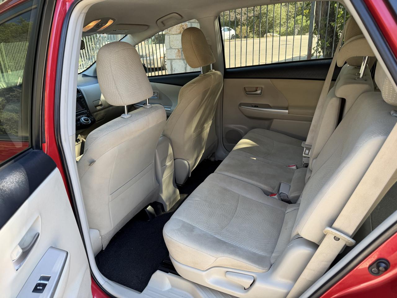 Toyota Prius V Three 2013