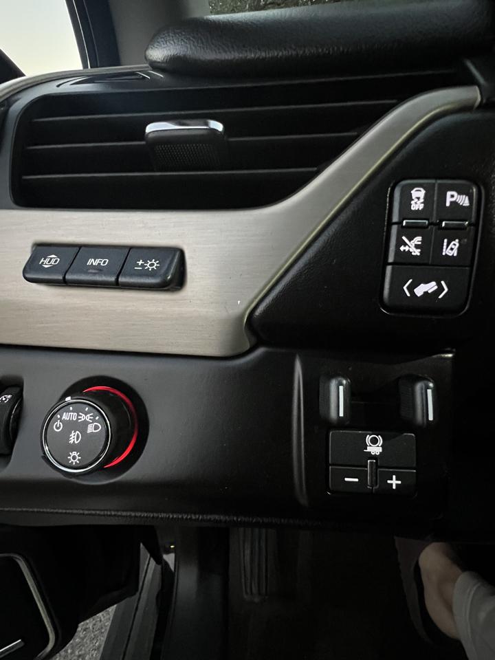 GMC Yukon Denali 2WD 2015