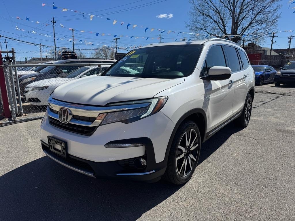 2019 Honda Pilot TOURING W/REAR CAPTAIN'S CHAIR