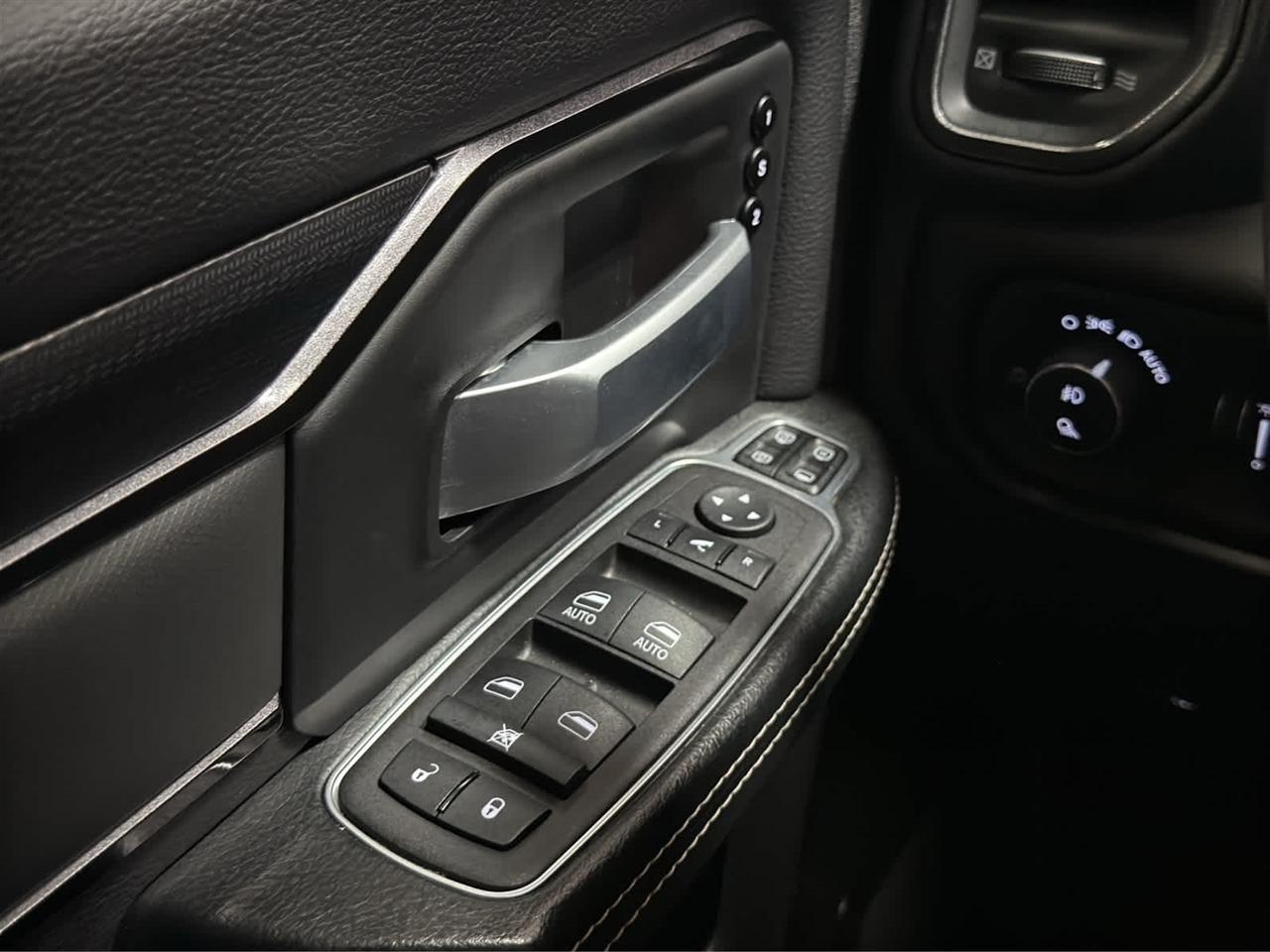 RAM 2500 Rebel 4x4 Crew Cab 6'4" Box 2024