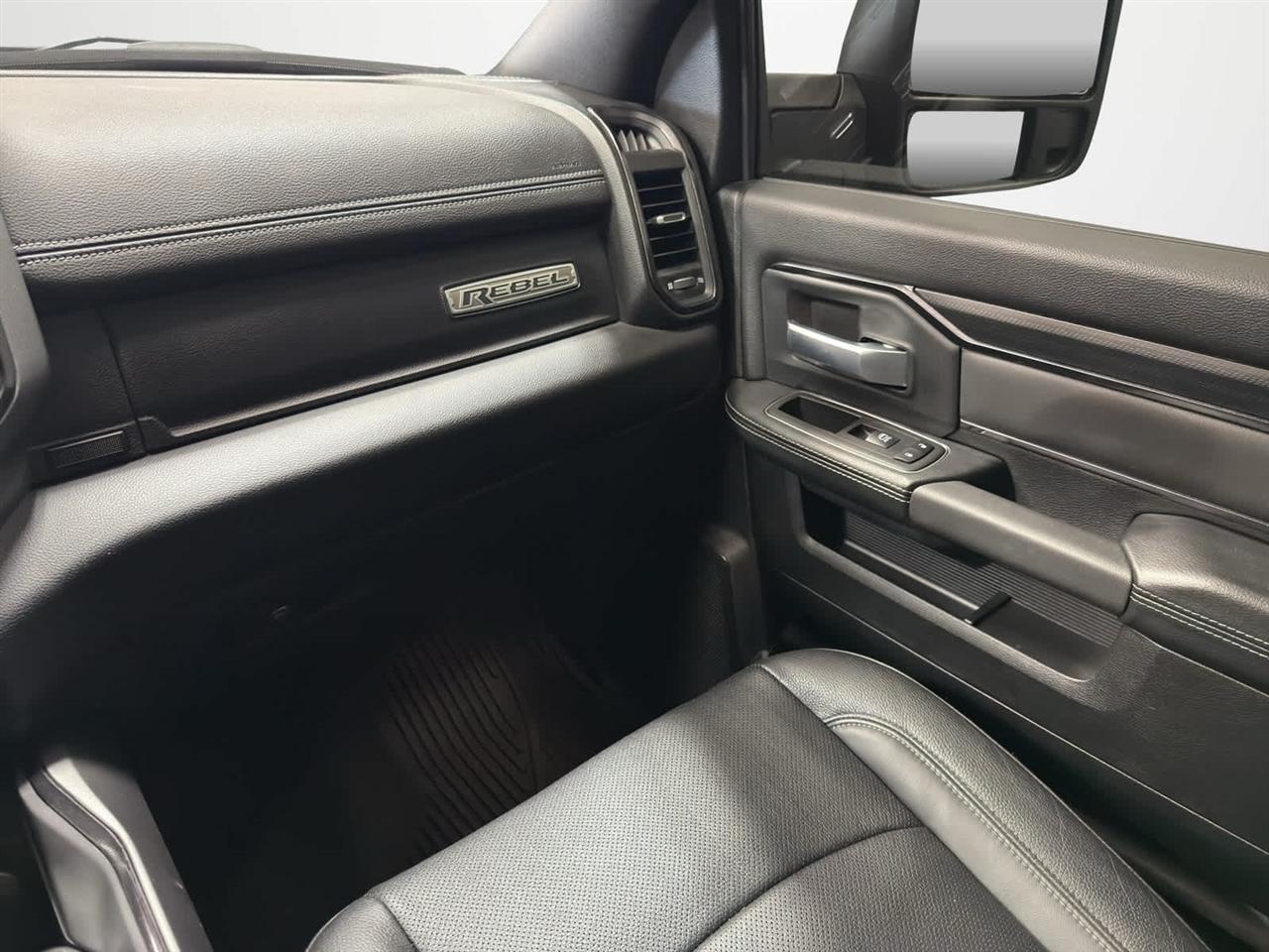 RAM 2500 Rebel 4x4 Crew Cab 6'4" Box 2024