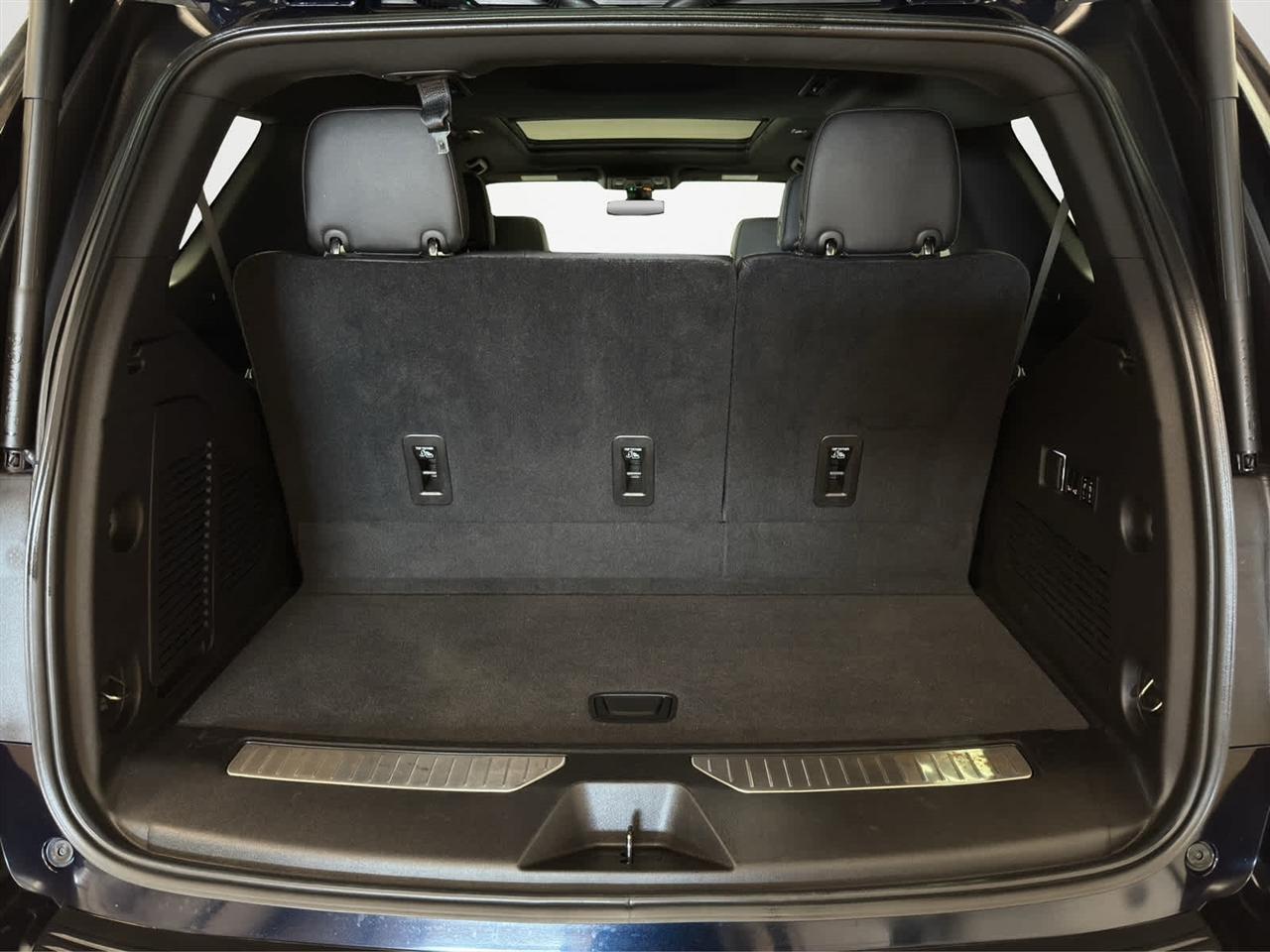 Chevrolet Tahoe 4WD 4dr Z71 2021