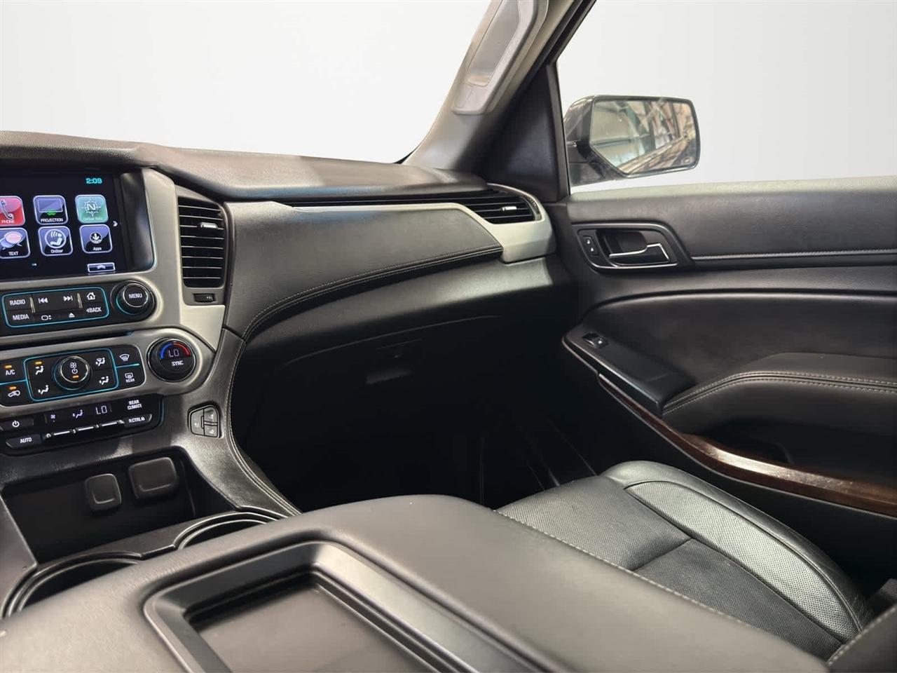 GMC Yukon 4WD 4dr SLT 2018