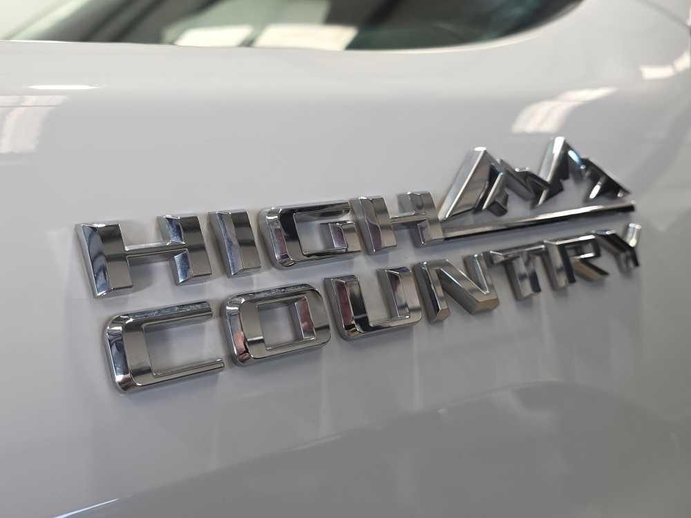 Chevrolet Silverado 2500HD 4WD Crew Cab 159" High Country 2021