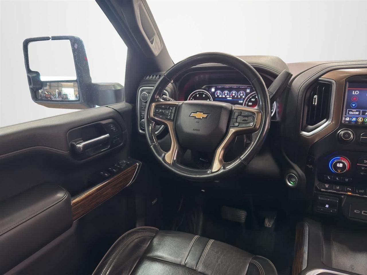 Chevrolet Silverado 2500HD 4WD Crew Cab 159" High Country 2021