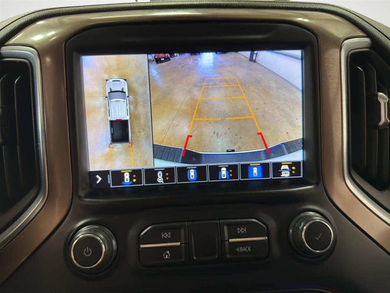 Chevrolet Silverado 2500HD 4WD Crew Cab 159" High Country 2021